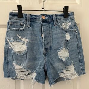 Women’s Super Cute High-Rise Hollister Distressed Jeans Shorts Size 0/24in